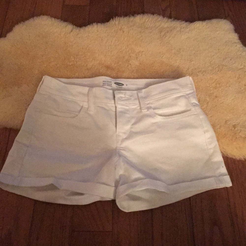 Old Navy white shorts size 2